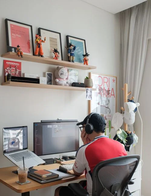 Vue rapprochée d’un ordinateur portable affichant la page de connexion Pexels, mettant en avant une interface numérique moderne.
